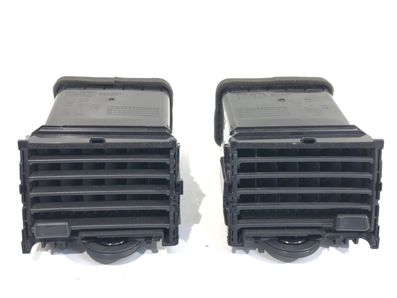 Mřížka ventilace přední Nissan Leaf (ZE0) 2010 - 2022 687513NA0A