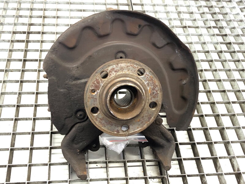 Otoč pravá přední Skoda Fabia III Kombi (NJ5) 2014 - 2022