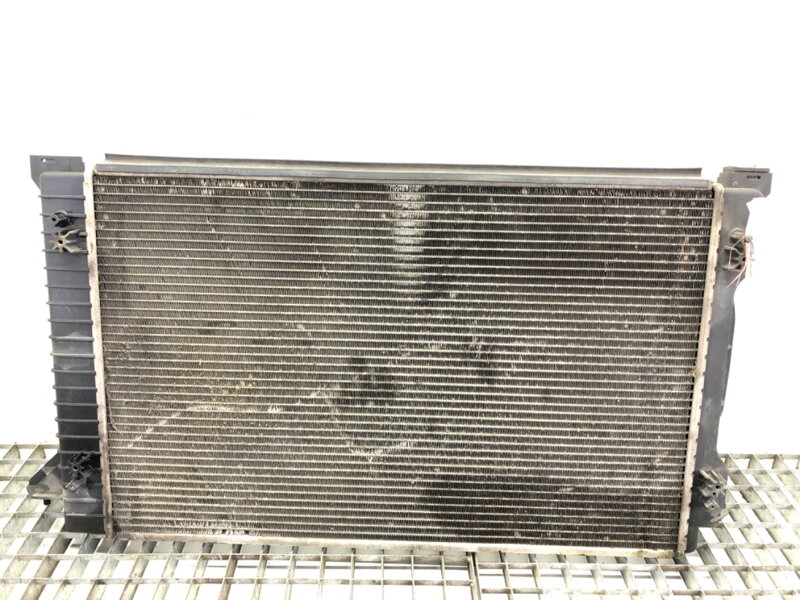 Chladič vody Audi A4 B6 (8E2) 2000 - 2005