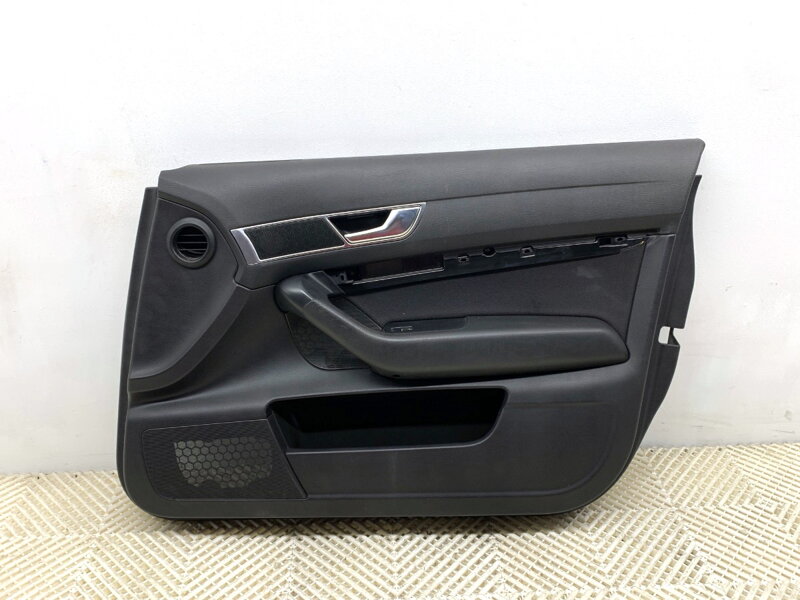 Tapecírung dveří pravý přední Audi A6 C6 (4F2) 2004 - 2011