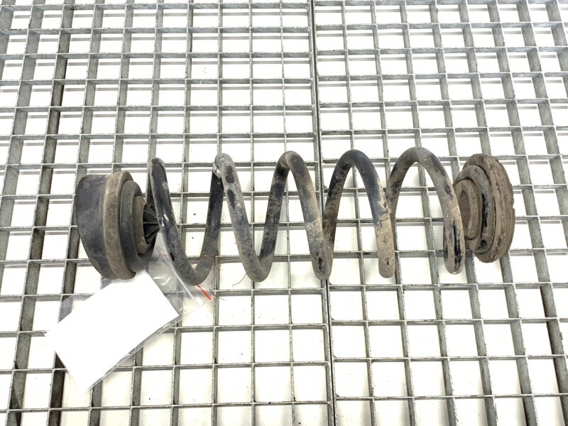 Pružina zadní Audi A4 B9 Avant (8W5, 8WD) 2015 - 2025 8W0511115