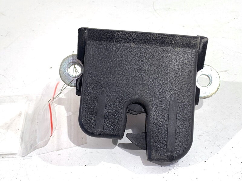 Zámek víka kufru zadní VW Golf VII (5G1, BQ1, BE1, BE2) 2012 - 2022 5G6827505C