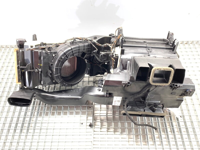 Radiátor topení Audi A5 (F53, F5P) 2016 - 2022