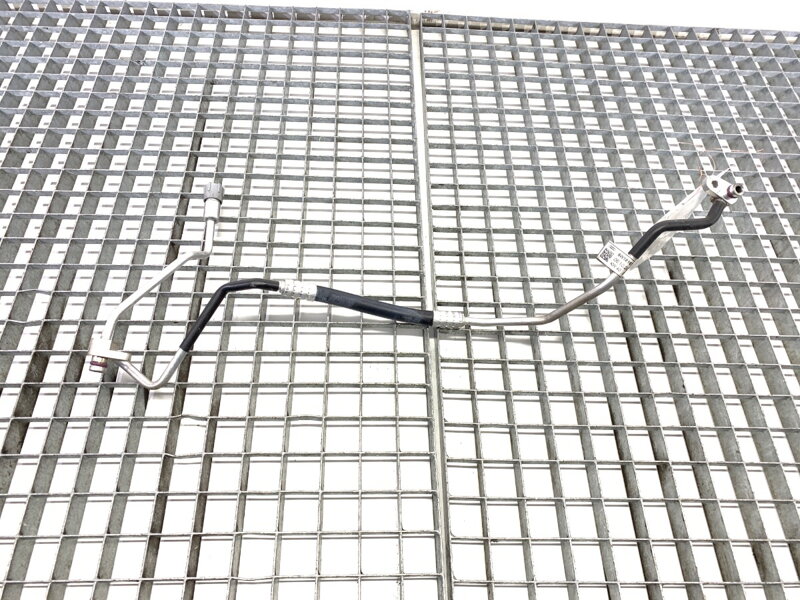 Hadice klimatizace Audi A5 (F53, F5P) 2016 - 2022 8W1816720