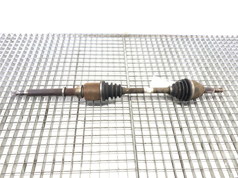 Poloosa pravá přední Nissan Juke (F15) 2010 - 2022