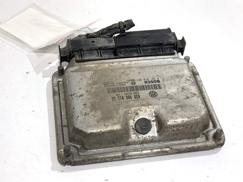 Řídicí jednotka motoru Skoda Fabia I Combi (6Y5) 2000 - 2007 038906012GG 0281010963