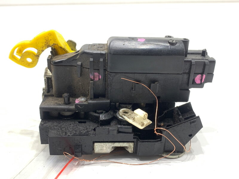 Zámek dveří pravý zadní Dacia Duster (HS_) 2010 - 2018