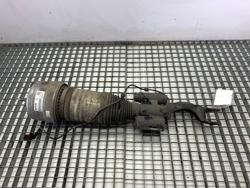 Tlumič levý přední Mercedes-benz CLS (C257) 2017 - 2022 A2533200801