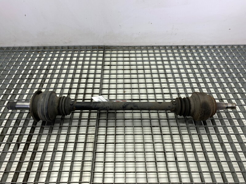 Poloosa levá zadní Mercedes-benz CLS (C257) 2017 - 2022