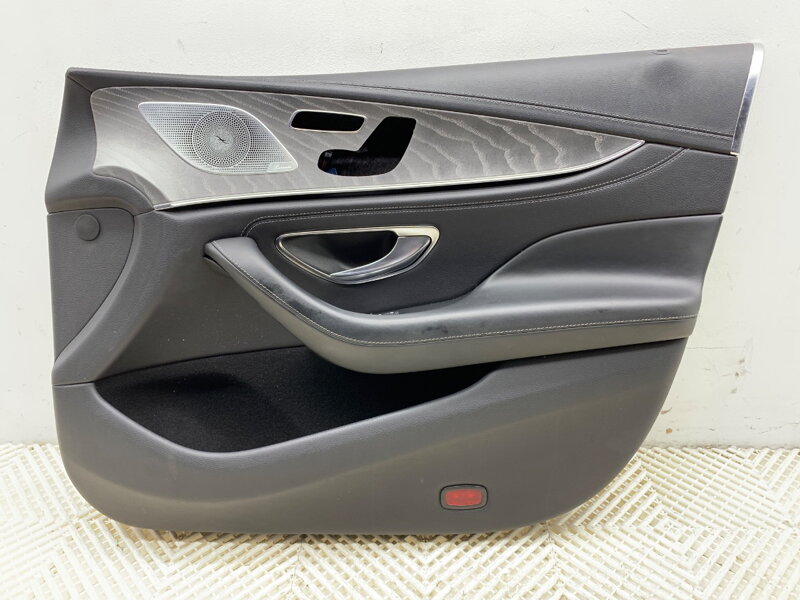 Tapecírung dveří pravý přední Mercedes-benz CLS (C257) 2017 - 2022