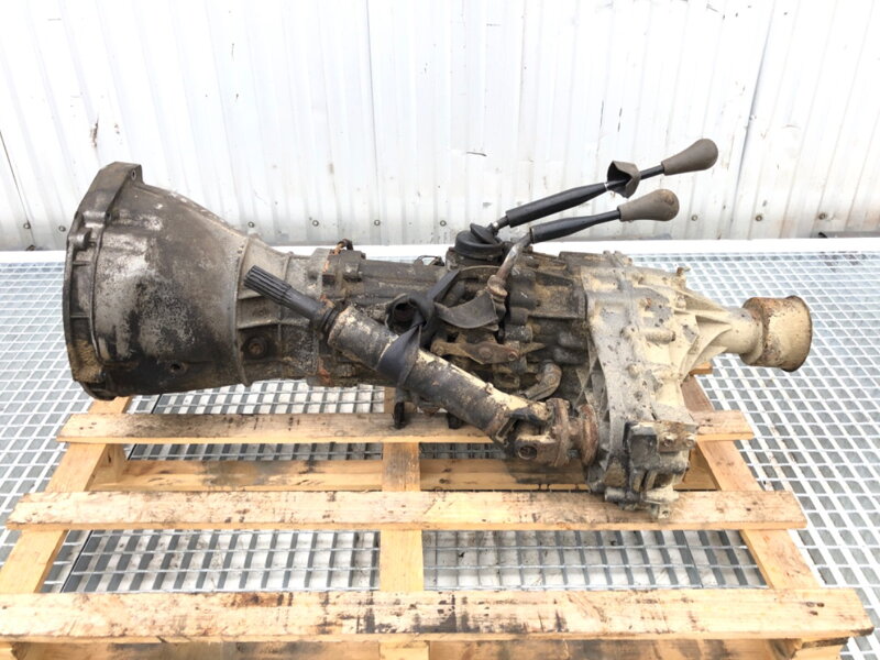 Převodovka Nissan Terrano II (R20) 1992 - 2007 32101-35G40