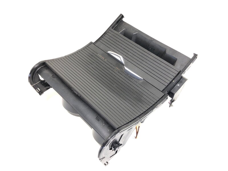 Držák NA nápoje BMW X2 (F39) 2017 - 2022 9292557