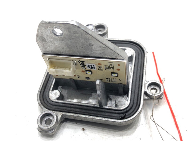 Modul LED ježek (ODPOR VENTILÁTORU) BMW X2 (F39) 2017 - 2022 90132032