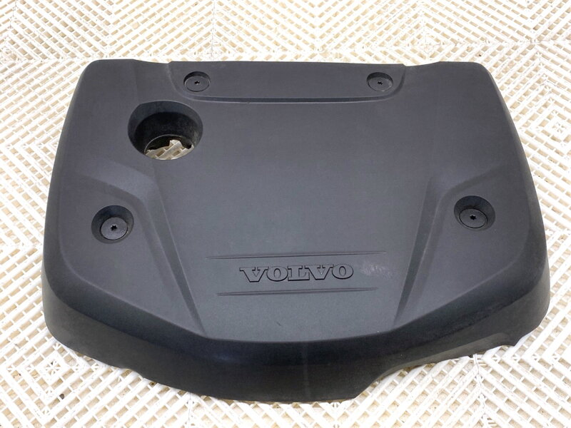 Víko / kryt motoru Volvo V40 Liftback (525, 526) 2012 - 2022 31368888