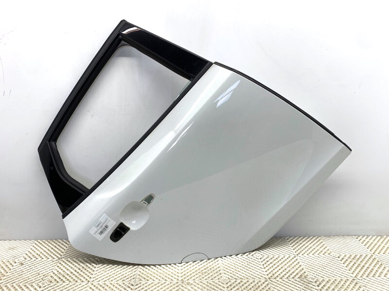 Dveře pravé zadní Volvo V40 Liftback (525, 526) 2012 - 2022
