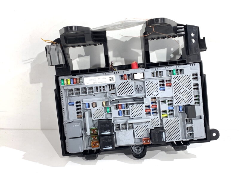 Pojistková skříňka Jaguar XF II (X260) 2015 - 2022 JX63-14N030-AB