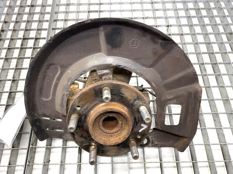 Otoč levá přední Hyundai Santa FÉ I (SM) 2000 - 2006