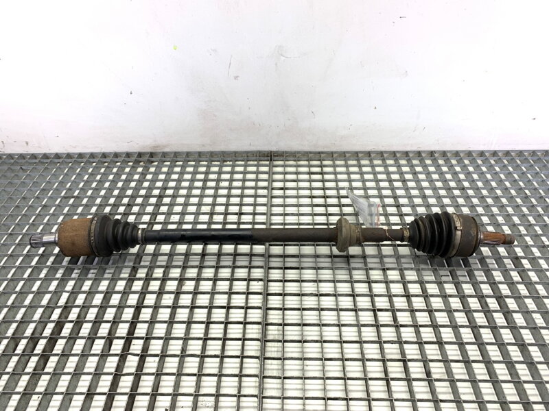 Poloosa pravá přední Honda Accord VII (CM) 2002 - 2008