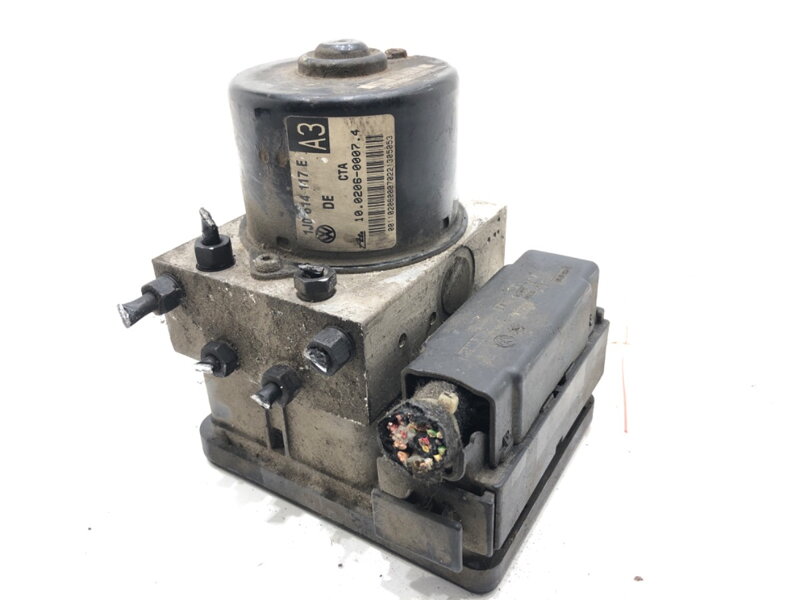 Čerpadlo Seat Toledo II (1M2) 1998 - 2006 1J0614117E