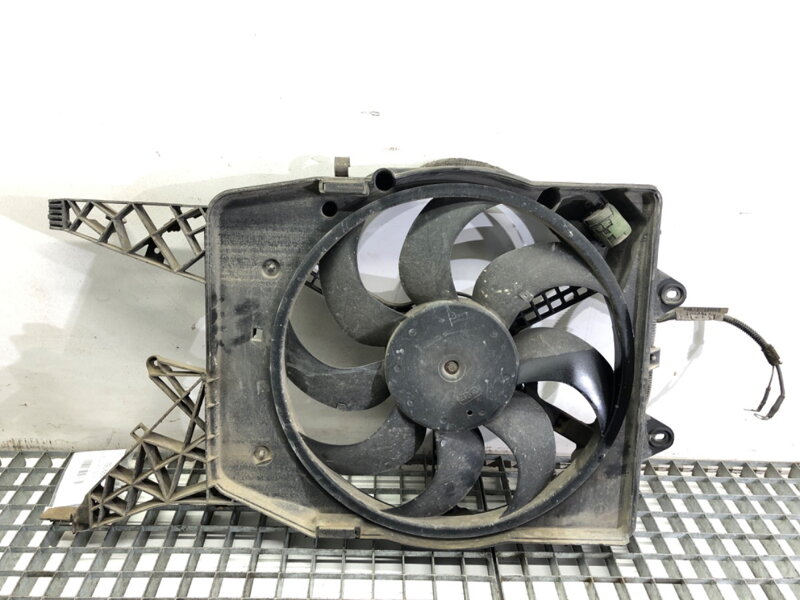 Ventilátor chladiče Opel Corsa D (S07) 2006 - 2014