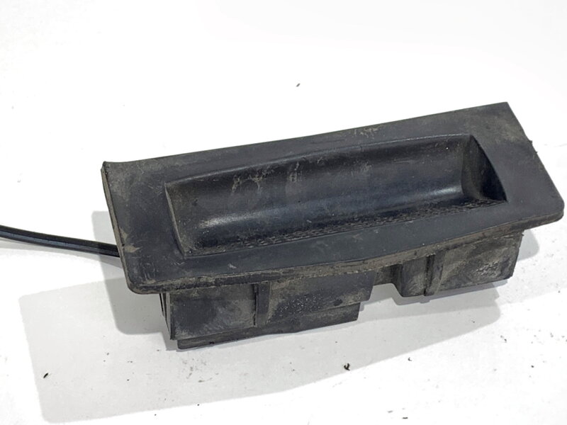 Klika víka kufru zadní Opel Astra H (A04) 2004 - 2014 461088395