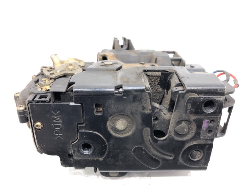 Zámek dveří levý přední VW Golf IV (1J1) 1997 - 2008