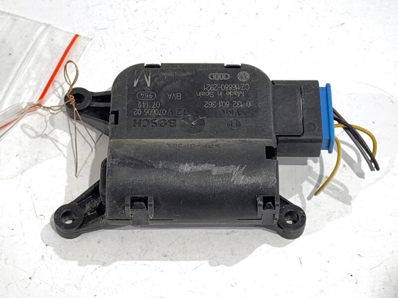 Motor radiátoru topení VW Passat B6 (3C2) 2005 - 2010 0132801362