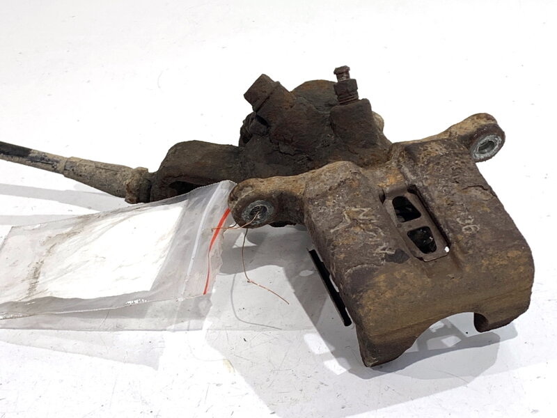 Brzdový třmen levý zadní Fiat Sedici (189_) 2006 - 2014