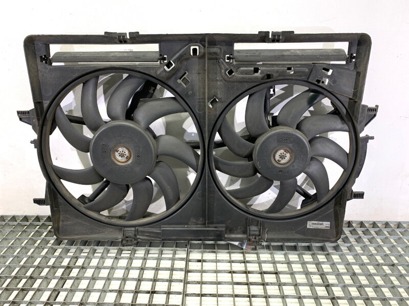 Ventilátor chladiče Audi A4 B8 (8K2) 2007 - 2015 8K0121003M
