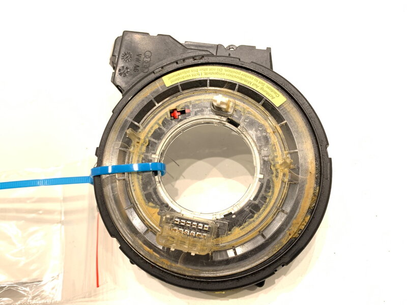 Kroužek šnek airbagu Audi A4 B8 (8K2) 2007 - 2015 8K0953568F