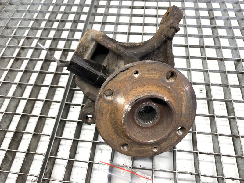 Otoč levá přední Citroen C3 III (SX) 2016 - 2024