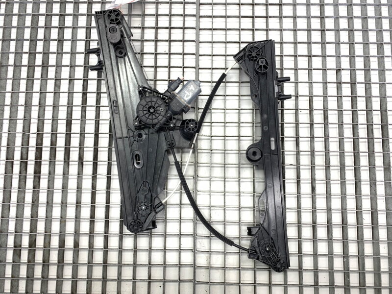 Stahovačka okna levá přední Peugeot 308 SW III (FC_, FJ_, FR_, F4_) 2021 - 2022 9830815080