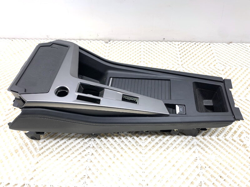 Tunel středový Peugeot 308 SW III (FC_, FJ_, FR_, F4_) 2021 - 2022 9835860680