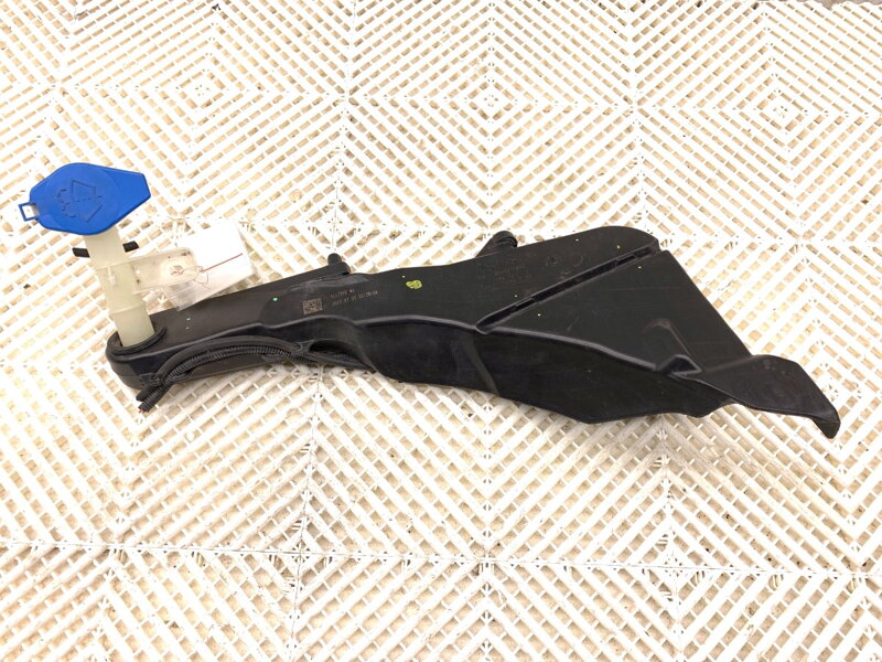 Nádobka ostřikovačů Peugeot 308 SW III (FC_, FJ_, FR_, F4_) 2021 - 2022 9843214980