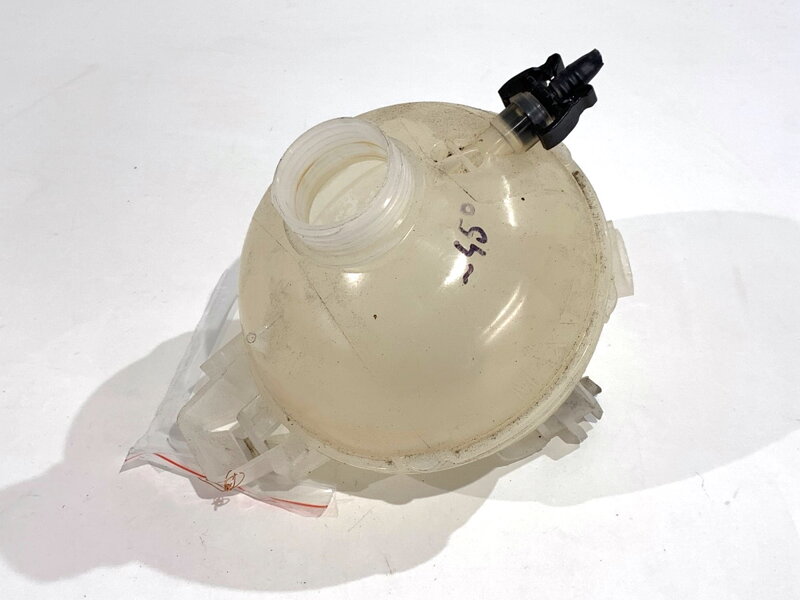 Vyrovnávací nádobka chladicí kapaliny Peugeot 308 SW III (FC_, FJ_, FR_, F4_) 2021 - 2022 9850533480