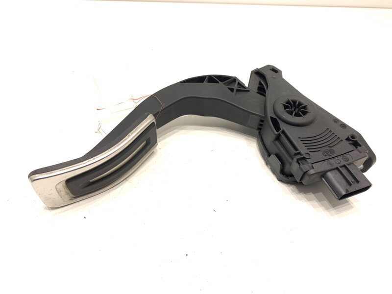 Plynový pedál Audi A7 Sportback (4GA, 4GF) 2010 - 2018 8K1723523A