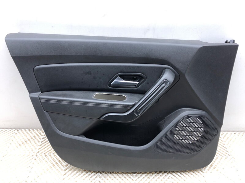 Tapecírung dveří levý přední Dacia Duster (HM_) 2017 - 2022