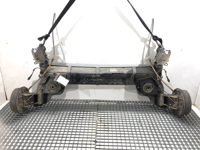 Výztuha zadní Dacia Duster (HM_) 2017 - 2022