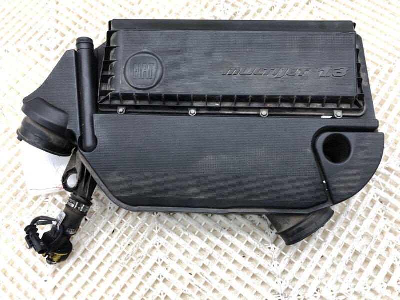 Kryt filtru vzduchu Fiat Doblo Cargo (263_) 2010 - 2022 51947321
