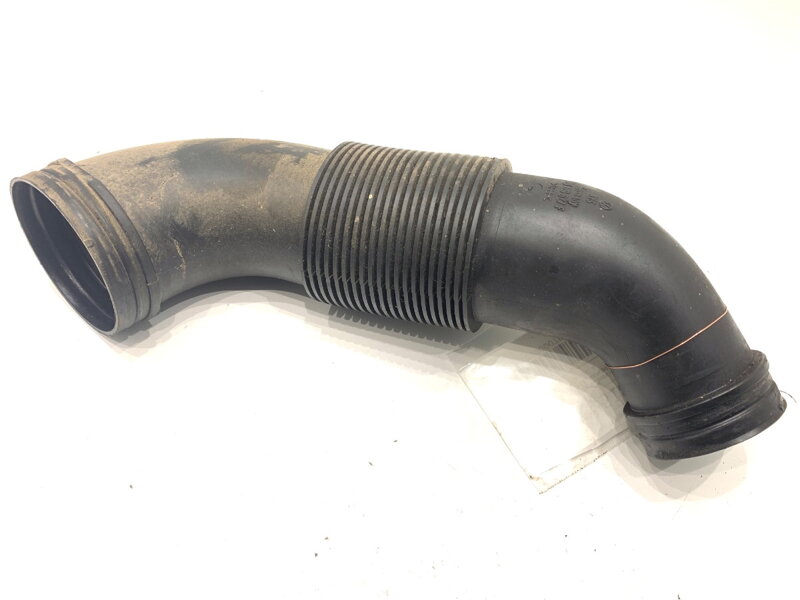 Potrubí turba Audi Q7 (4LB) 2006 - 2016 7L6129627F