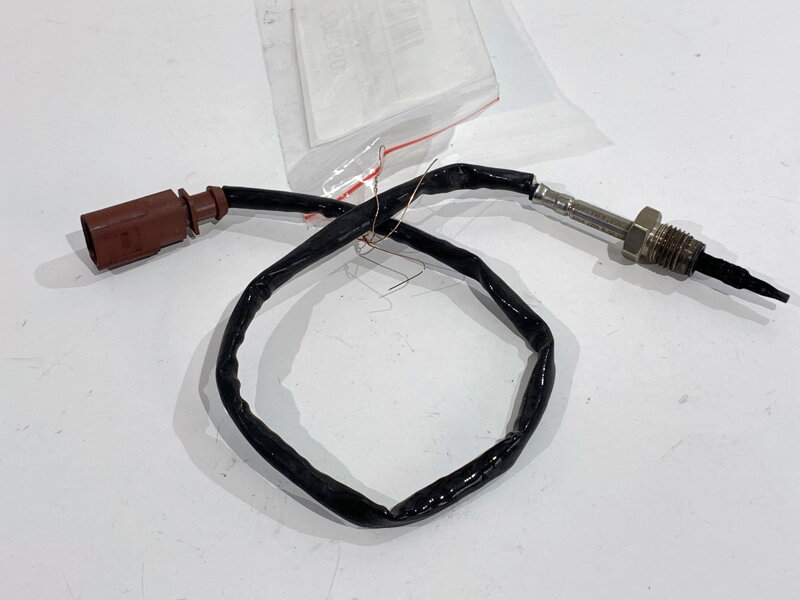 Čidlo teploty spalin Audi A4 B9 Avant (8W5, 8WD) 2015 - 2025 8W0906088B