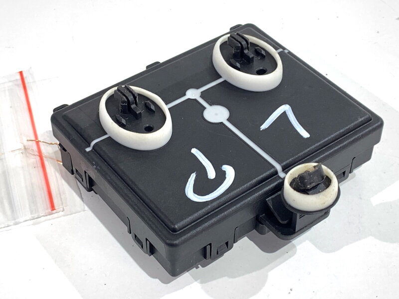 Modul dveře přední levé Audi A4 B9 Avant (8W5, 8WD) 2015 - 2025 4M0959793G