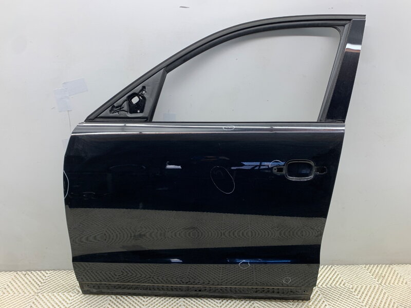 Dveře levé přední Audi Q5 (8RB) 2008 - 2017