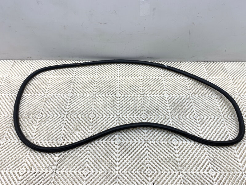 Těsnění dveří přední levé Mercedes-benz GLE (V167) 2018 -