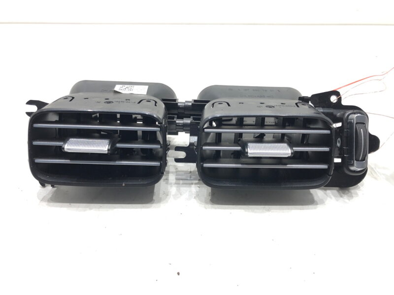 Mřížka ventilace středová pravá Mercedes-benz GLE (V167) 2018 - A1678304202