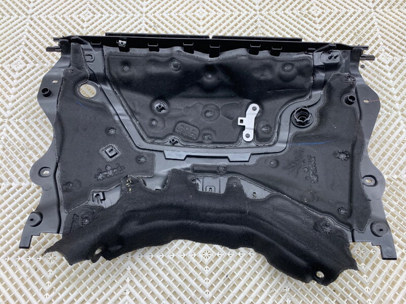 Kryt stěny dělící Mercedes-benz GLE (V167) 2018 - A1676202404