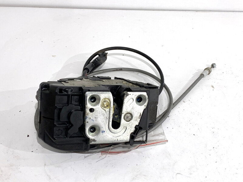 Zámek dveří pravý přední Nissan Note (E11, NE11) 2005 - 2013