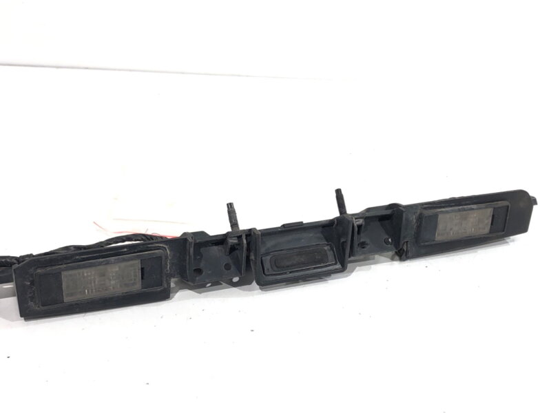 Klika víka kufru zadní Nissan Note (E11, NE11) 2005 - 2013 908689U01