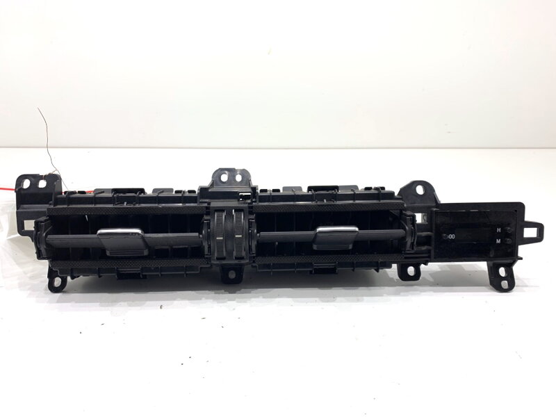 Mřížka ventilace přední středová Toyota Auris (_E18_) 2012 - 2018 55670-02400