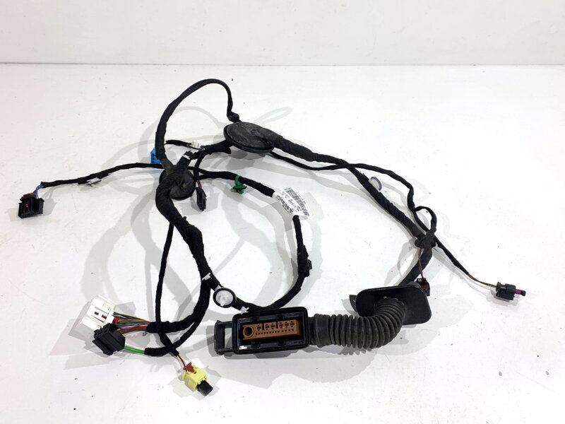 Kabeláž dveře přední pravá Audi Q8 (4MN) 2018 - 2022 4M8971030FN